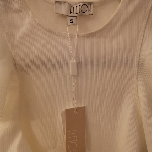 Fletch white Ruffle Ribbed Top Small - Picture 2 of 6